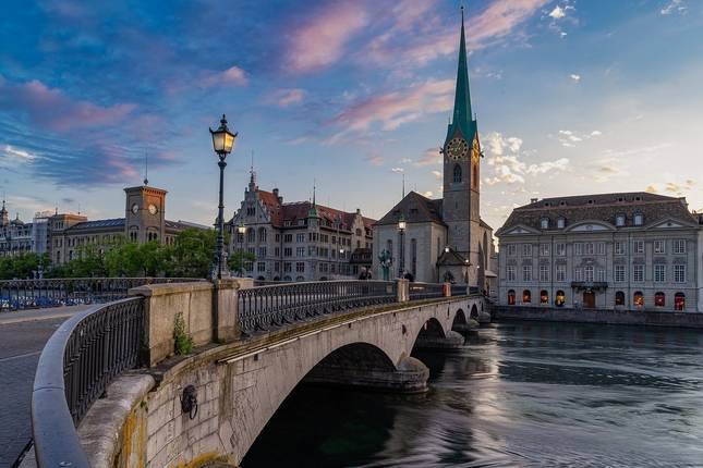 5 Day Zurich including Lake ferry, Cable Car, Mount Rigi, Grindelwald and Interlaken