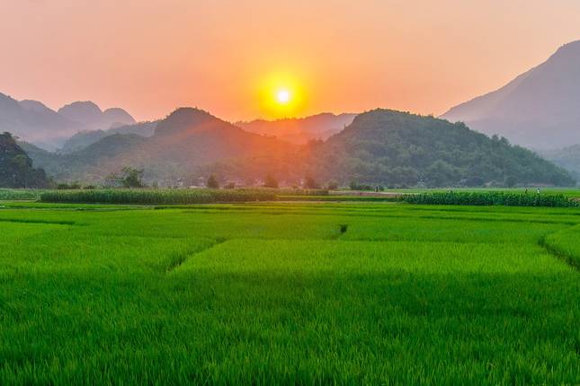 Vietnam and Cambodia Grand Tour Hanoi → Siem Reap (2025)