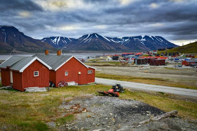 Wonders of the High Arctic: Svalbard, Greenland & Iceland