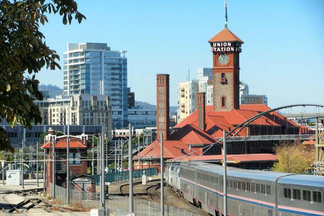 Roaming Coastal Maine featuring Portland, Acadia & Penobscot Bay (Portland, ME to Freeport, ME)