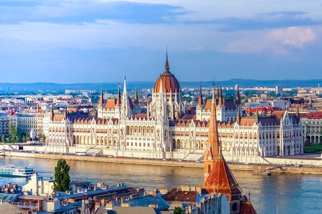 Voyage Through the Balkans Budapest → Budapest (2027)