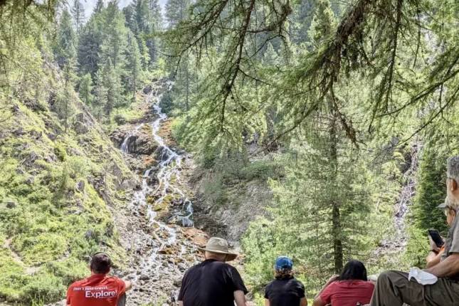 Walking in the Dolomites - Campitello