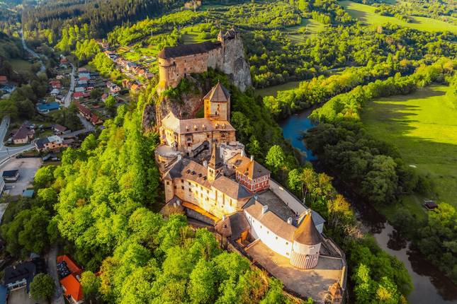 Premium Prague à Bucarest (24 destinations)