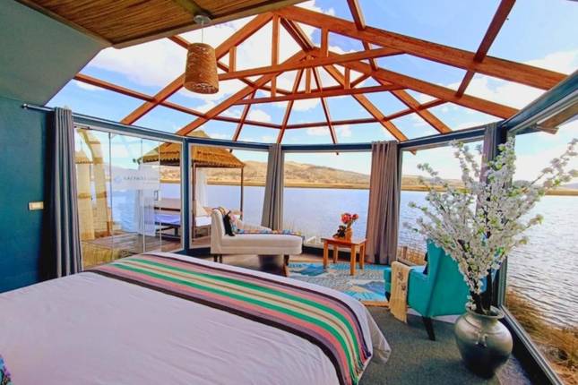 Relaxing 2 days 1 night Lake Titicaca tour Tour