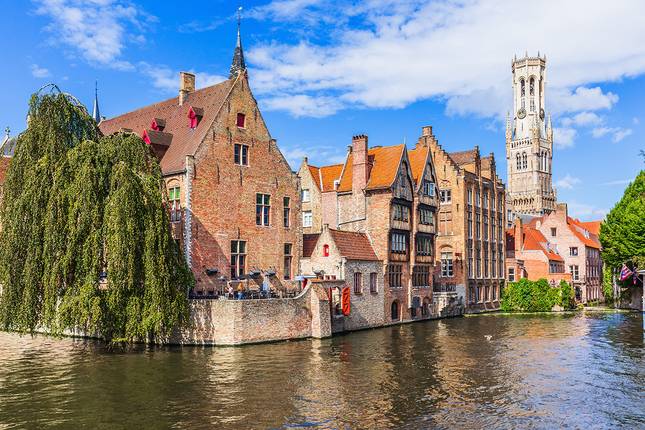 Discover Belgium and Northern France: Art, History and Sea Views