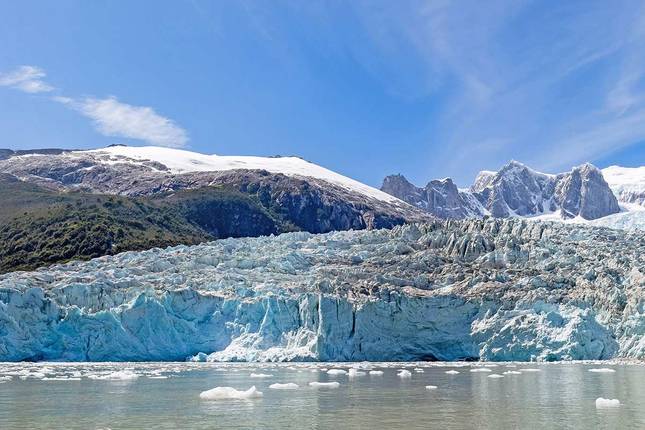 Ultimate Antarctica & the Fjords of Southern Chile 2029