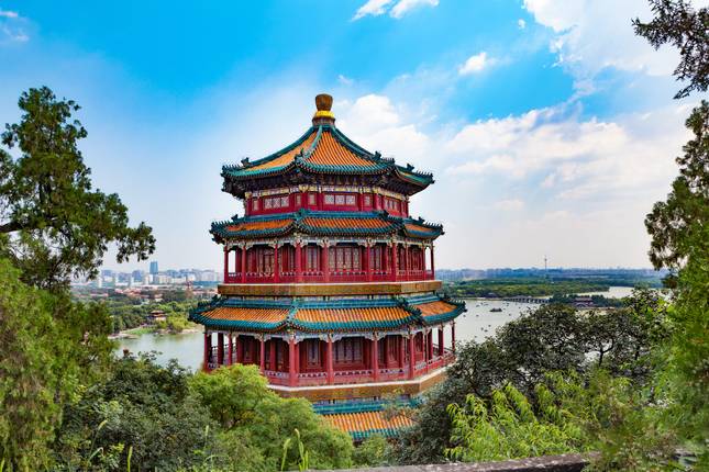 China & Seoul: Walk the Wall, Feel It All