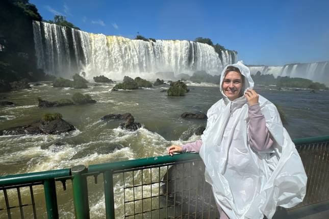 Complete 2-day tour exploring the Foz do Iguaçu Falls parks from the Brazilian and Argentinian sides