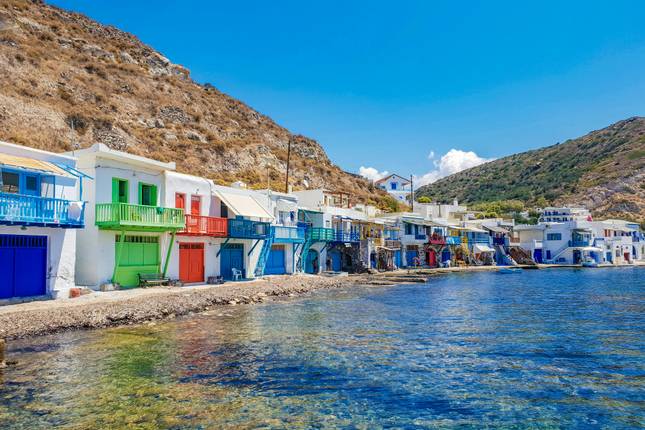 Discover the Greek Islands: Sifnos, Milos & Santorini – 7-Day Tour
