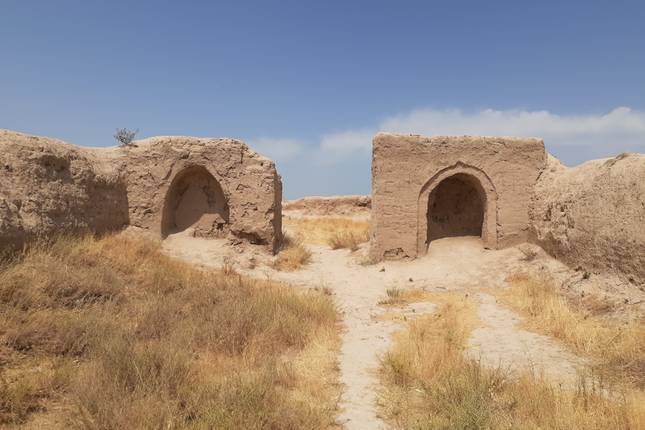 Seidenstraße & Bergwelten: Usbekistan & Tadschikistan Entdecken (inkl Flug)