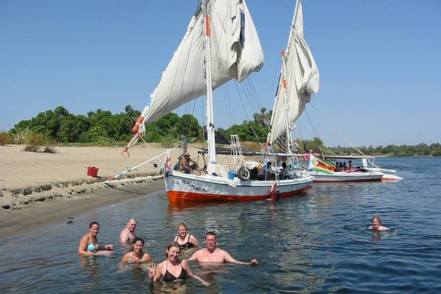 Essential ANZAC & Felucca Explorer 2027 - 11 days (14 destinations)