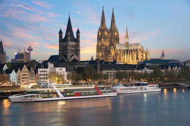 Rhein, Reben, Loreley im Mittelrheintal 2027