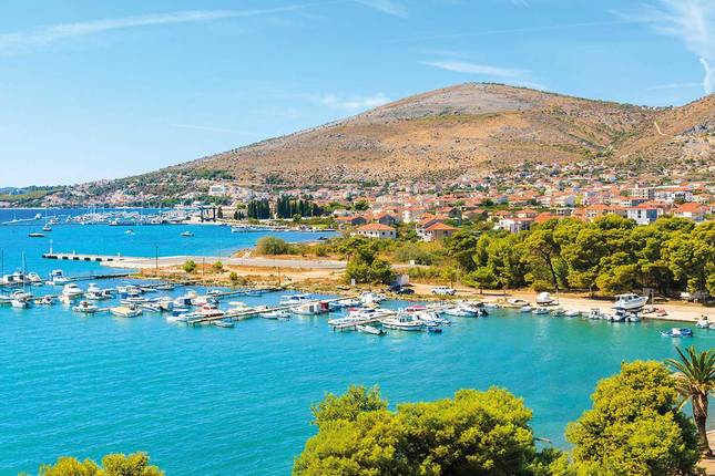 Discover the Best of the Croatian Coast 2027 - 15 Days (30 destinations)