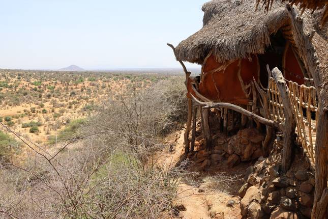 Geluxe: Kenya & Seychelles: Maasai Mara, Wildlife Safaris & Island Shores