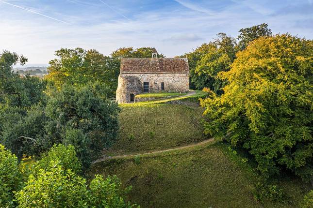 ADAC Special: Jersey - French Charm in the British Isles Hotel De Normandie