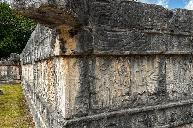 Teotihuacan Pyramids & Temples from Mexico city Tour