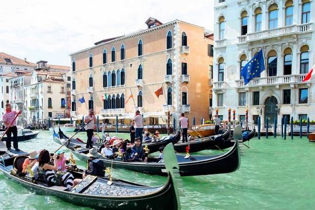 Gladiators, Gondolas and Gold