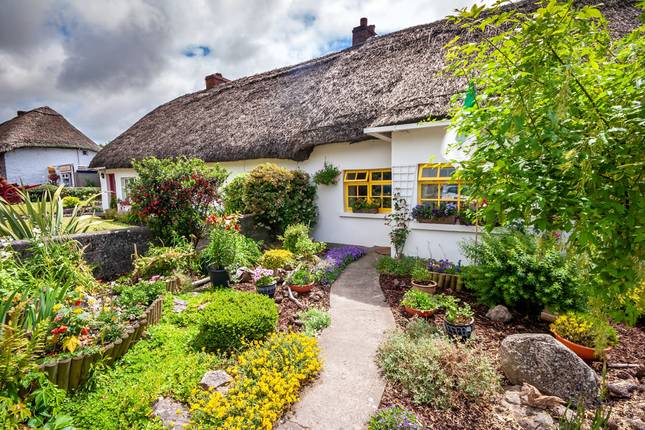 Northern & Southern Ireland (12 destinations)