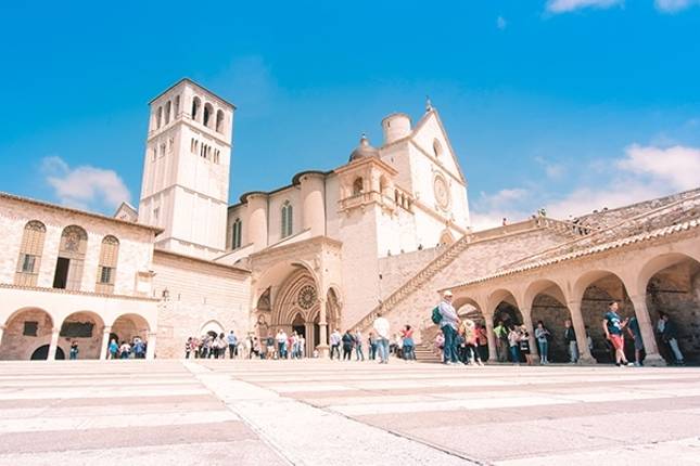 Country Roads of Tuscany & Central Italy (Classic)