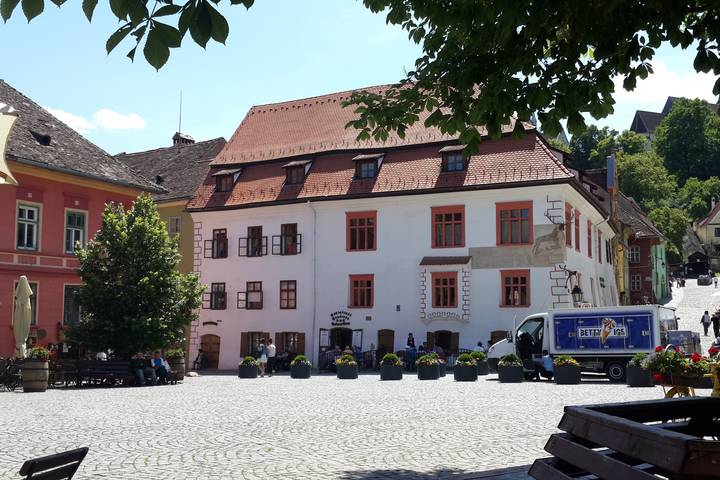 Itinerary Image 2