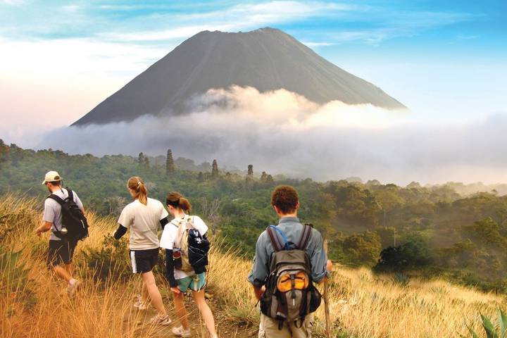 10 Best Hiking Trekking Tours in Central America 2025/2026