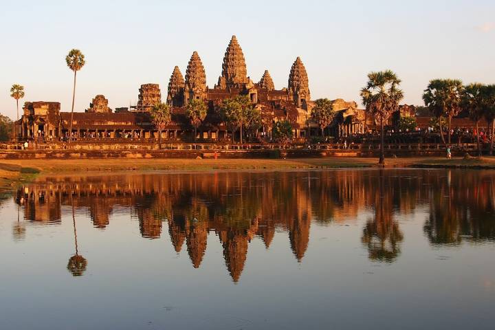 Les 10 meilleurs circuits Angkor Wat 2025/2026 - TourRadar