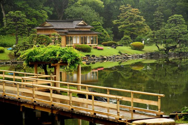 10 Day Highlights of Japan Tour Package by Tourist Journey with 4