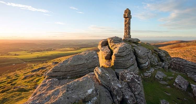 Circuit de 3 jours en petit groupe au départ de Londres : Stonehenge, Glastonbury, Bath et la côte du sud- ouest - Rabbie's Tours 1