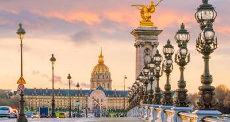 Prestigious Christmas Eve in Paris & The Canal Saint-Martin (port to port) - CroisiEurope River Cruises 8
