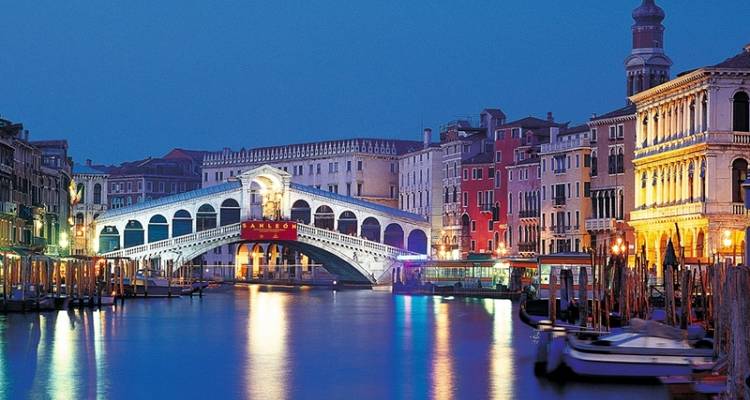 Venetian Treasures (port-to-port cruise) - CroisiEurope River Cruises 6