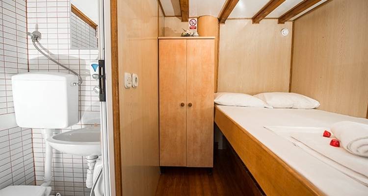 Croisière aller-retour de 8 jours - bateau Classic Plus, pont supérieur, 18-35 ans - Go Croatia Sail 2