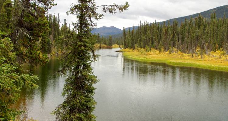 Le Klondiker : Pagayer sur la rivière Big Salmon - Ruby Range Adventure 5