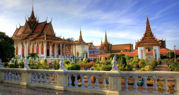 From the Angkor Temples to the Mekong Delta (port-to-port cruise) (22 destinations) - CroisiEurope River Cruises 8