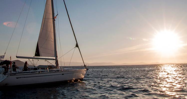 Sailing Greece - Mykonos to Santorini - G Adventures 3
