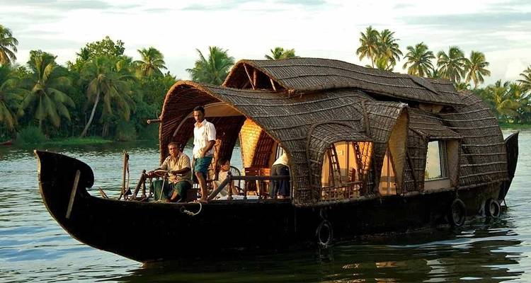 Magical Kerala with Enchanting Tamil Nadu - South India - GeTS Holidays 2