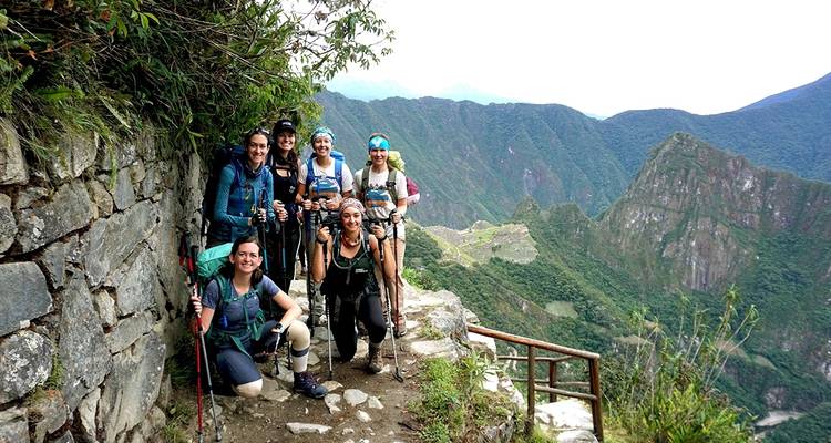 Lares Trek to Machu Picchu - Crossover Peru 2