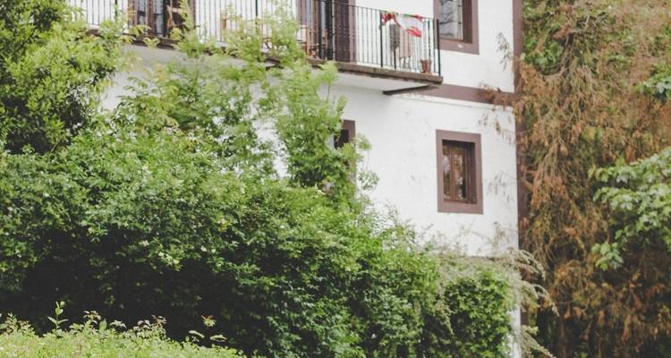 San Sebastian: Surf & Party Hostel, 11 Days - Stoke Travel 9