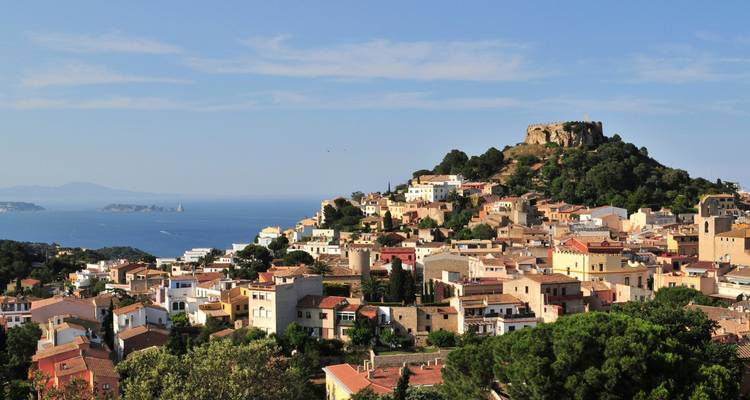 Contrasts of Catalonia (Catalunya) Cycling - Exodus Adventure Travels 3