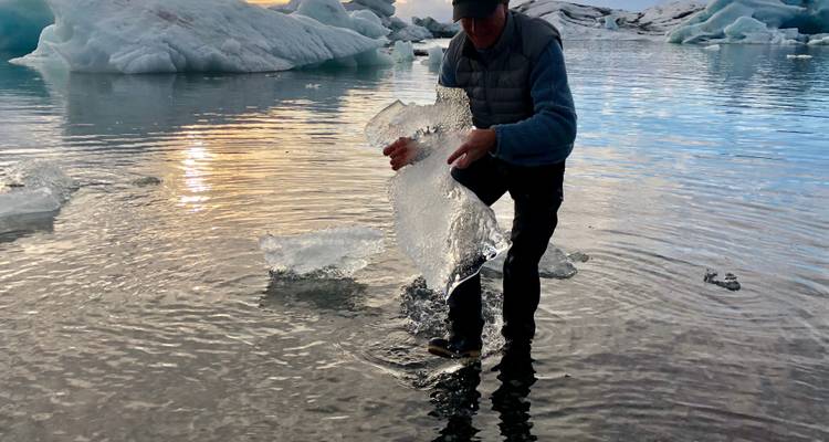 Iceland 11-Day Trip: A slow-paced, small group trip - Globe Drifters 10
