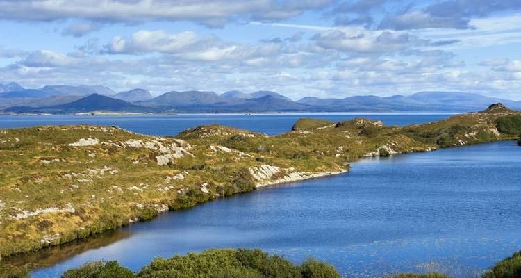 Walking the Kerry Way and Killarney National Park - Exodus Adventure Travels 1
