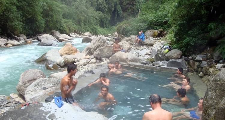 Annapurna Base Camp Trek - Himalayan Trekking & Tours 3