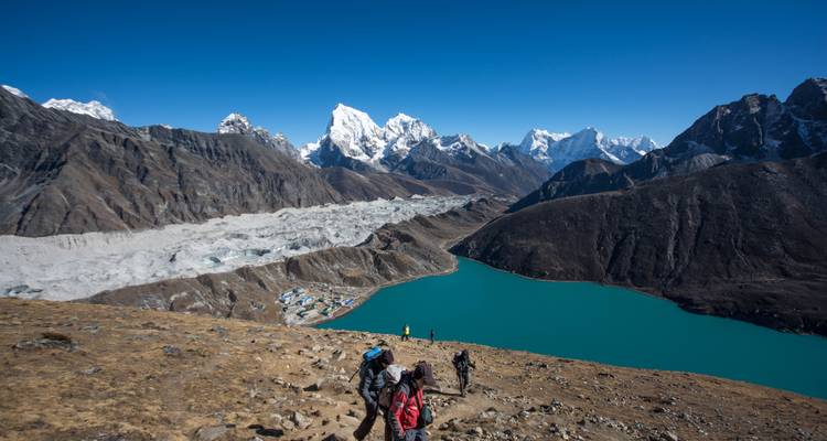 Ruta del Lago Gokyo al campamento base del Everest - Himalayan Trekking & Tours 4
