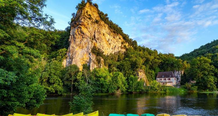 Canoeing on the Dordogne - Exodus Adventure Travels 3