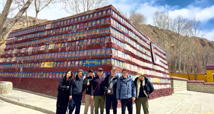 8 jours de voyage au Tibet, de Lhassa au camp de base de l'Everest, en petit groupe : admirez l'Everest de très près. - Tibet Vista 9