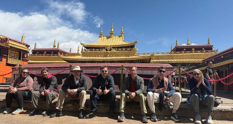 8 jours de voyage au Tibet, de Lhassa au camp de base de l'Everest, en petit groupe : admirez l'Everest de très près. - Tibet Vista 7