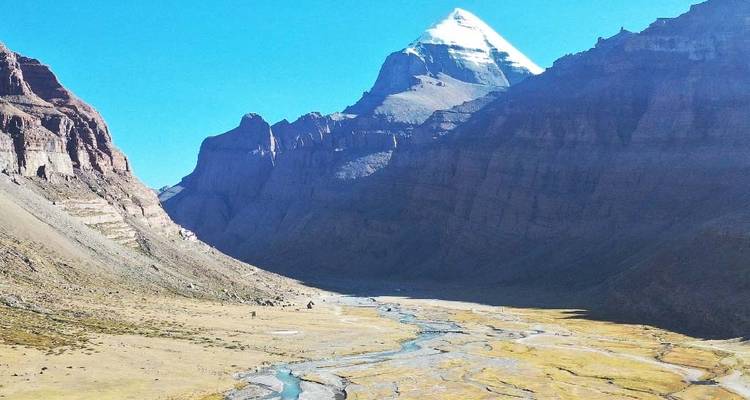 15 jours de voyage au Tibet en petit groupe au Kailash et à Manasarova : Le dernier rêve d'un pèlerin et le plus grand voyage terrestre au Tibet. - Tibet Vista 1