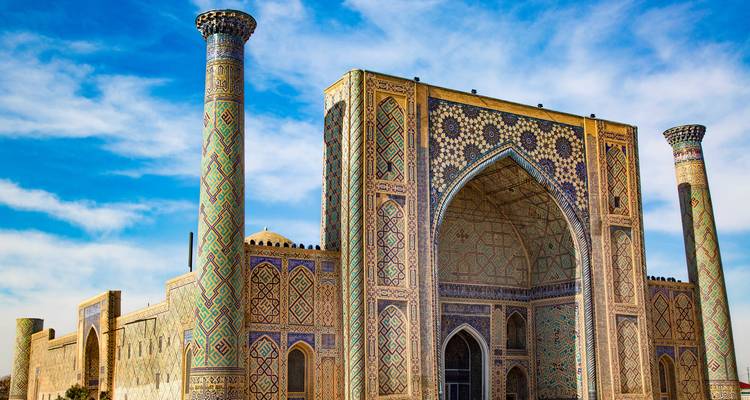 Un pays où l'antiquité millénaire existe en harmonie avec la civilisation moderne. - Silk Road Destinations 1