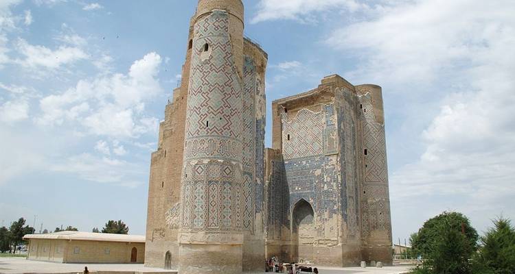 Un pays où l'antiquité millénaire existe en harmonie avec la civilisation moderne. - Silk Road Destinations 2