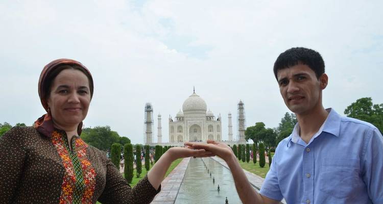 Golden Triangle with Dunes and Village Visit - Yolo India Tours 2