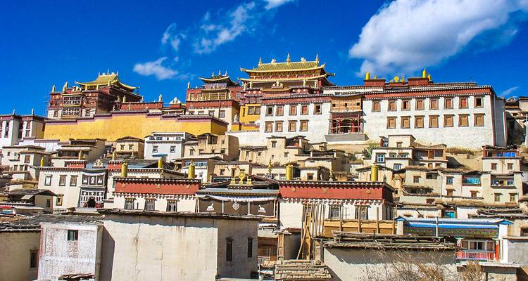 Circuit sur mesure au Yunnan pour découvrir la culture des minorités, départ quotidien - TravelChinaGuide 4